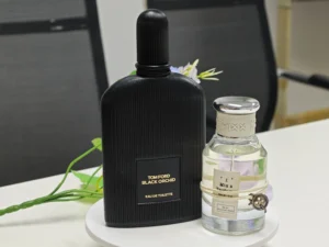 How to: Den perfekten Tom Ford Black Orchid Dupe finden – Ein Blick hinter die Kulissen der Parfümindustrie 1 Tom Ford Black Orchid Parfüm im direkten Vergleich mit einer hochwertigen Dupe-Alternative