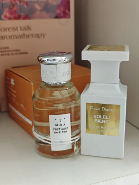 How to: Den perfekten Tom Ford Soleil Blanc Dupe finden – Ein Insider-Guide aus dem Parfümlabor 10 Vergleich von Luxus-Sommerdüften: Tom Ford Soleil Blanc Dupe und Parfüm-Alternativen mit Noten von Kokosnuss, Pistazie und Ylang-Ylang