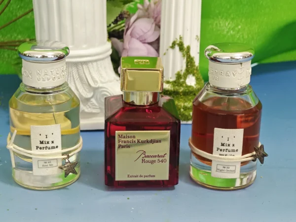 Optischer und preislicher Vergleich: Das originale Maison Francis Kurkdjian Baccarat Rouge 540 neben dem hochkonzentrierten Duftzwilling IMIXX No. 19.