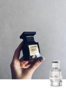 Test der Haltbarkeit von Lederparfüms: Ein traditioneller Designer-Flakon neben der imixx No.03 Tuscan Leather Alternative aus deutscher Produktion.
