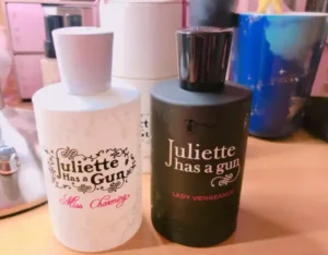 Juliette Has A Gun Not a Perfume Alternative im Preis-Leistungs-Vergleich zu veganen Düften von IMIXX Perfume