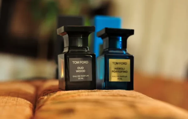 How To: Den besten Tom Ford Neroli Portofino Dupe finden – Langanhaltender Luxus aus der Perspektive eines Supply-Chain-Experten 7 Kostenstruktur und Inhaltsstoffe im Vergleich: Tom Ford Neroli Portofino Original vs. langanhaltendes Extrait de Parfum Alternative