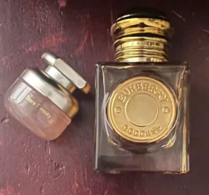 Perfume inspirado de vainilla, lavanda y ámbar para quienes buscan una alternativa de fragancia cálida y sofisticada