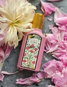 How to: Das ultimative Gucci Flora Gardenia Dupe finden – Ein Insider-Guide aus dem Duftlabor 2 Laboranalyse und Inhaltsstoffe: Gegenüberstellung der Mazeration und Duftöl-Konzentration zwischen einem hochkonzentrierten Gucci Flora Gardenia Dupe und dem Original.