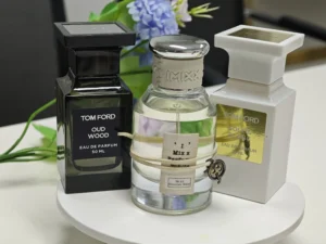 Wie man das beste Tom Ford Oud Wood Dupe Zara in Deutschland findet: Zara-Alternativen vs. iMixx Intense Edition im Labor-Vergleich 2 Lieferketten-Vergleich: Teures Luxus-Designer-Parfüm vs. direkt vertriebene Oud Wood Alternative von iMixx Perfume